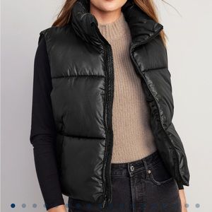 Old Navy Puffer Vest Small NWT